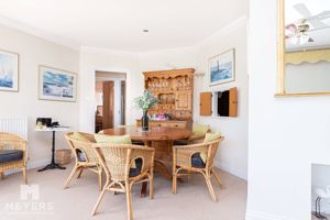 Photo 35- click for photo gallery